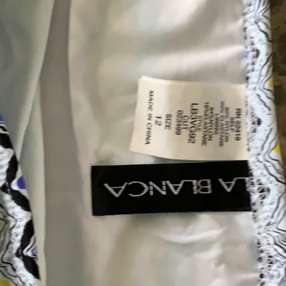 La Blanca blue zig zag swim skirt NWT has liner - Picture 4 of 4